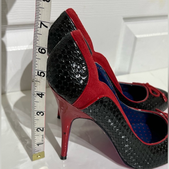 Betsey Johnson high heeled shoes - Picture 9 of 12